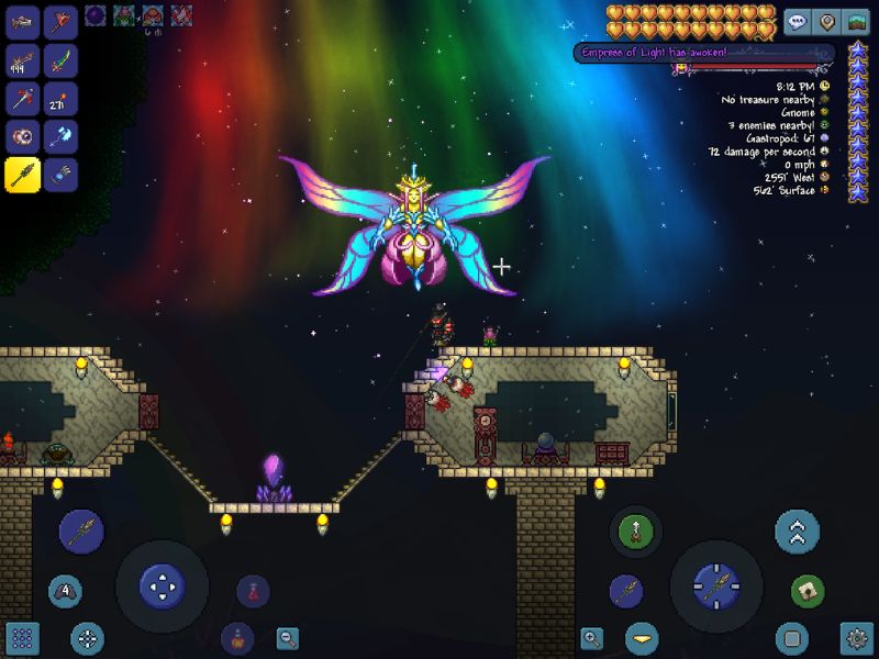 Chiến đấu với quái vật và Boss hùng mạnh trong Terraria